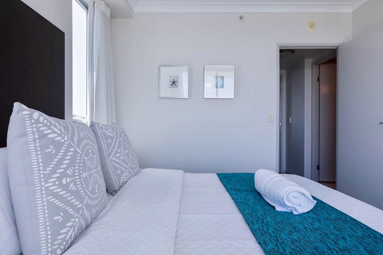 Apartment With Ocean Views Голд-Кост Экстерьер фото
